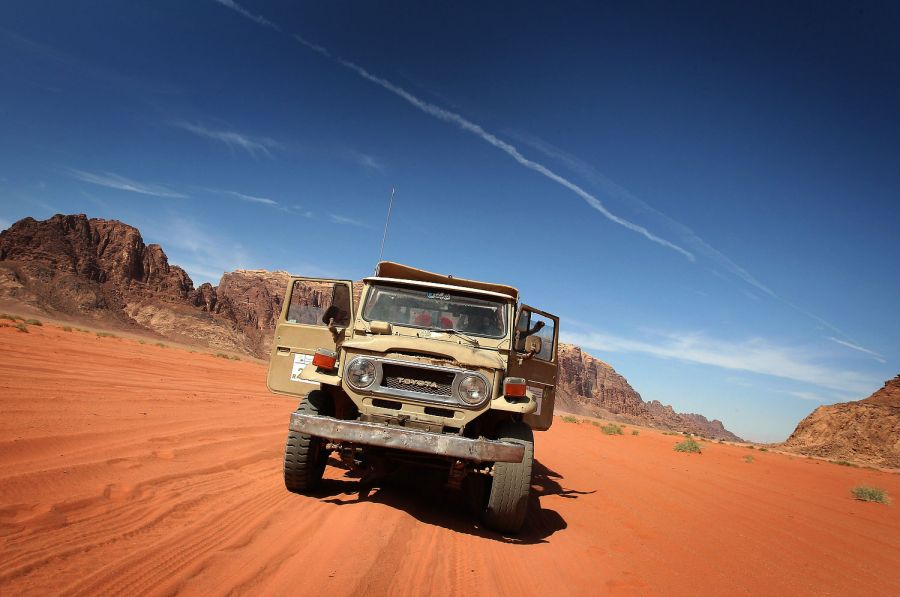 http://bigpicture.ru/wp-content/uploads/2009/06/petra012.jpg