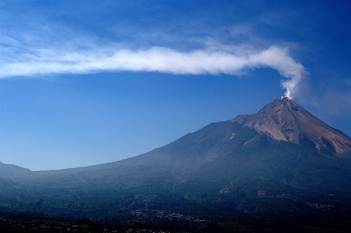 Описание: C:\Users\Inna\Documents\photo\Indonesia\Вулкан Мерапи\gunung.jpg